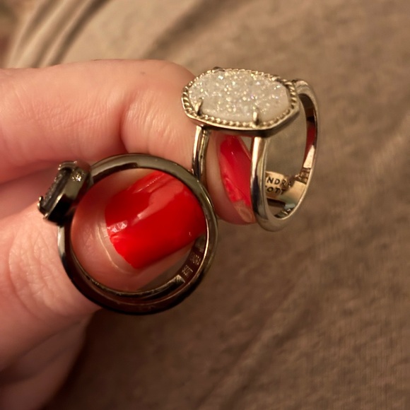 Kendra Scott Multi Rings - Picture 2 of 4